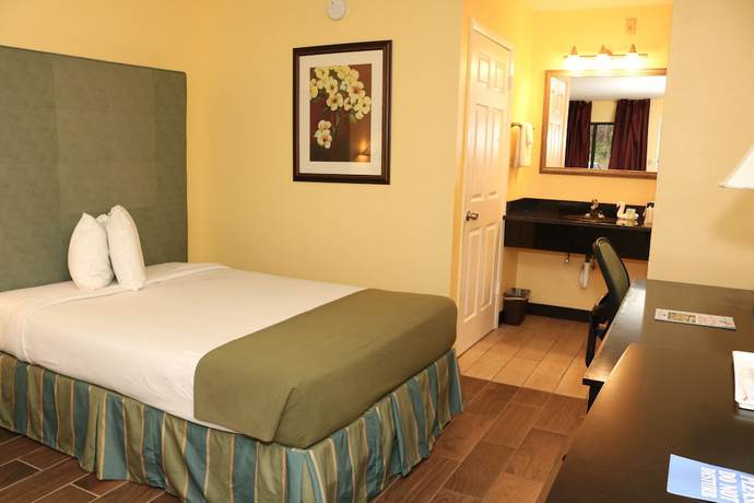 Imagen de la habitación del Hotel Shining Light Inn & Suites. Foto 7