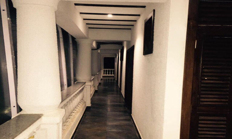 Imagen de la habitación del Hotel Shining Sand Beach. Foto 10