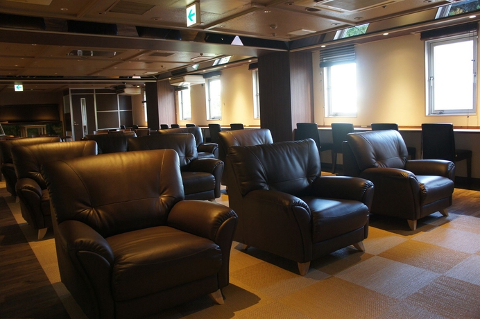Imagen de los interiores del Hotel Shinjuku Kuyakusho-mae Capsule. Foto 13