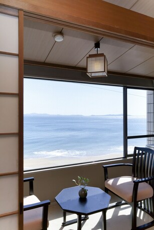 Imagen de la habitación del Hotel Shinojima Royal Kasuiso. Foto 34