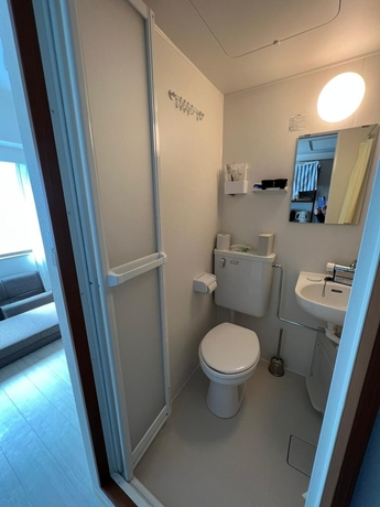 Imagen de la habitación del Hotel Shin-osaka 1109. Foto 19