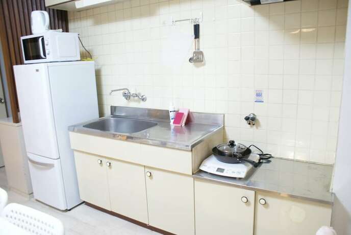 Imagen general del Hotel Shin-osaka Grand-h 402. Foto 17