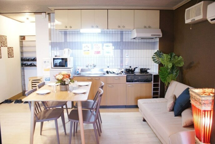 Imagen de la habitación del Hotel Shin-osaka Grand-h 502. Foto 26