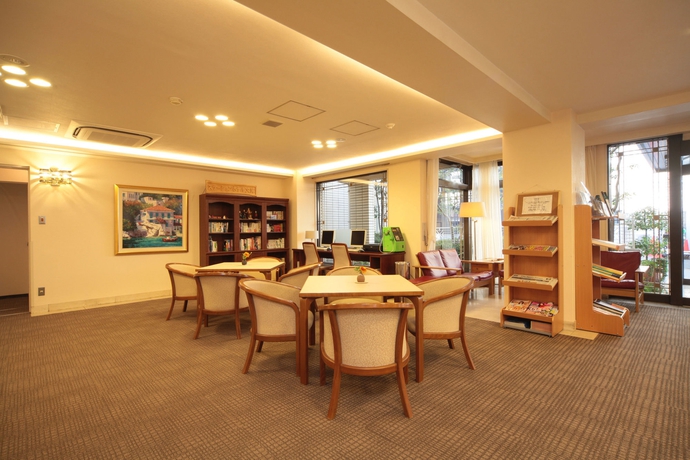 Imagen de los interiores del Hotel Shin-osaka Station. Foto 15