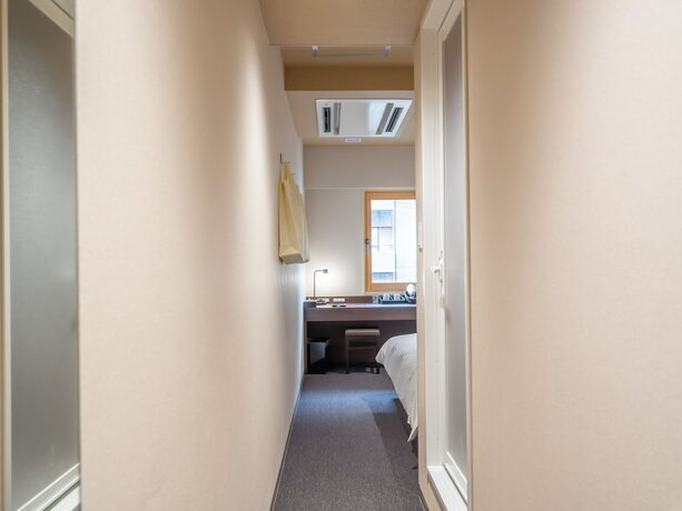 Imagen de la habitación del Hotel Shinsaibashi Arty Inn. Foto 18