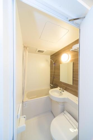 Imagen de la habitación del Hotel Shinsaibashi Higashi Crystal. Foto 6