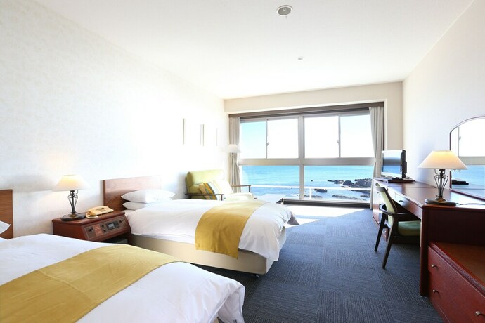 Imagen de la habitación del Hotel Shiosai Resort Kamogawa. Foto 21