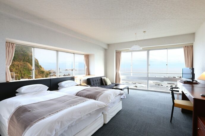 Imagen de la habitación del Hotel Shiosai Resort Kamogawa. Foto 22