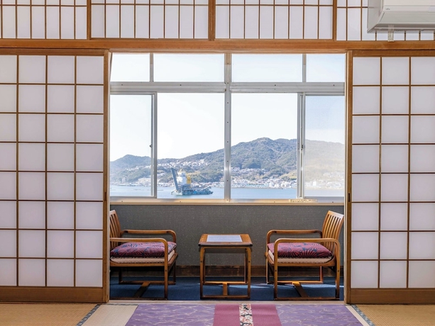 Imagen de la habitación del Hotel Shiozaki Onsen Awajishima kaijyo. Foto 13