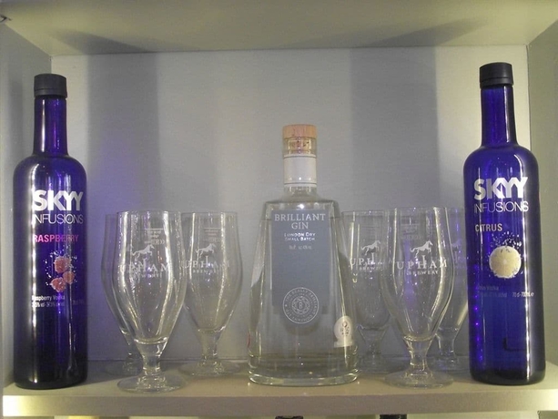 Imagen del bar/restaurante del Hotel Ship Leopard Boutique - No Children. Foto 1