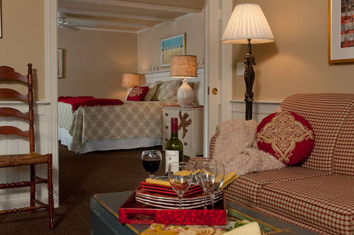 Imagen de la habitación del Hotel Ship's Knees Inn. Foto 11