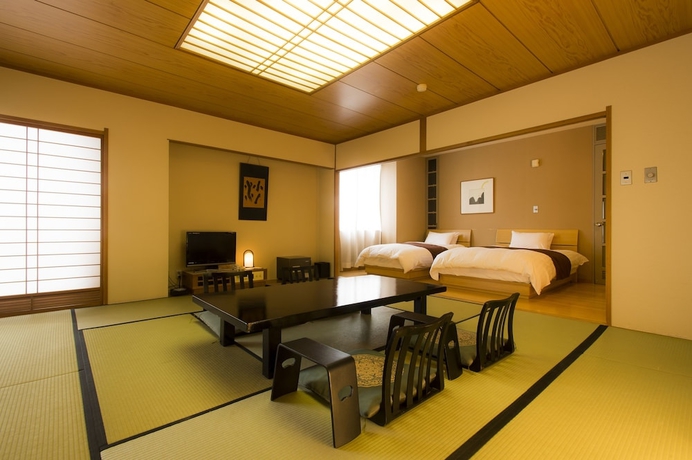Imagen de la habitación del Hotel Shiragiku. Foto 10
