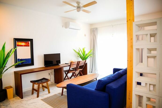Imagen general del Hotel Shirahama Beach Garden. Foto 16