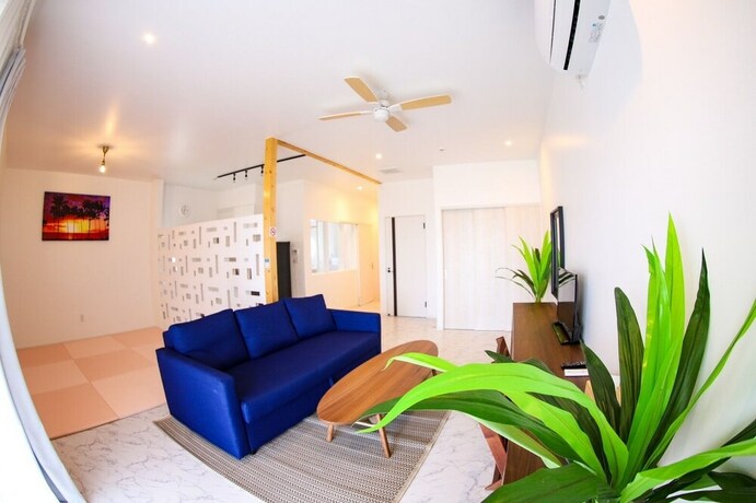 Imagen de la habitación del Hotel Shirahama Beach Garden. Foto 30
