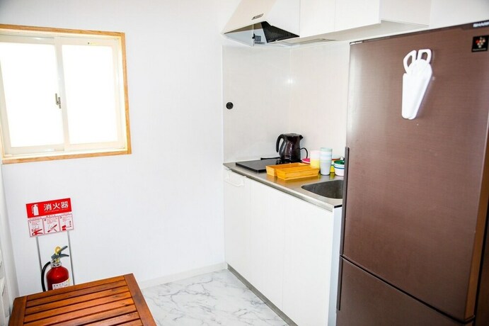 Imagen de la habitación del Hotel Shirahama Beach Garden. Foto 31