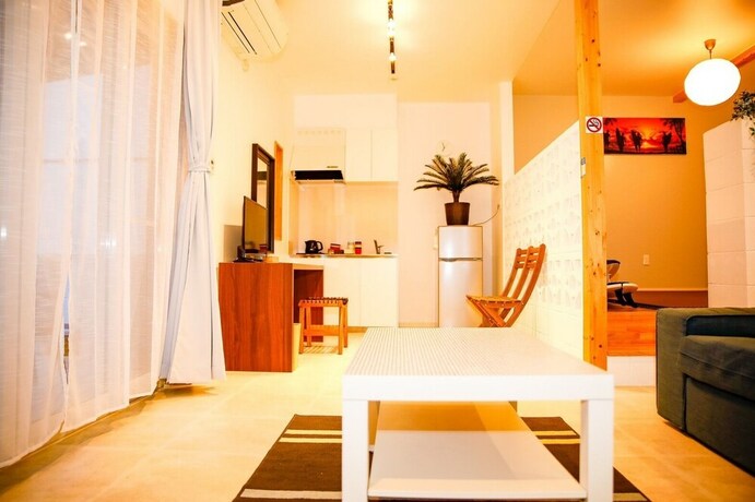 Imagen de la habitación del Hotel Shirahama Beach Garden. Foto 34