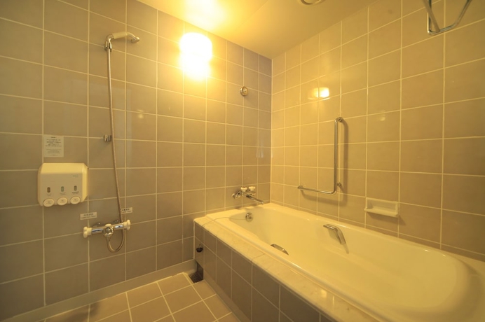 Imagen de la habitación del Hotel Shirahama Coganoi Resortandspa. Foto 15