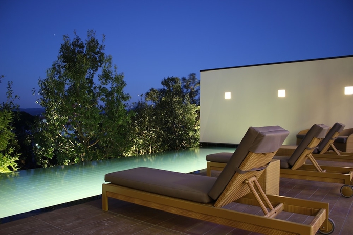 Imagen de la piscina del Hotel Shirahama Coganoi Resortandspa. Foto 19