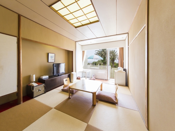 Imagen de la habitación del Hotel Shirahama Ocean Resort. Foto 4
