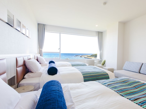 Imagen de la habitación del Hotel Shirahama Ocean Resort. Foto 8