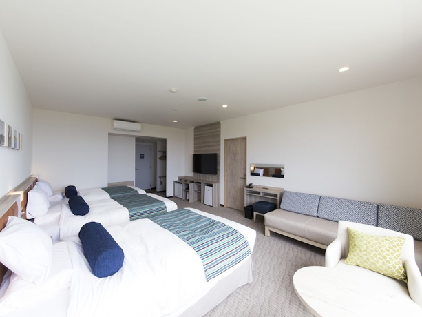 Imagen de la habitación del Hotel Shirahama Ocean Resort. Foto 10