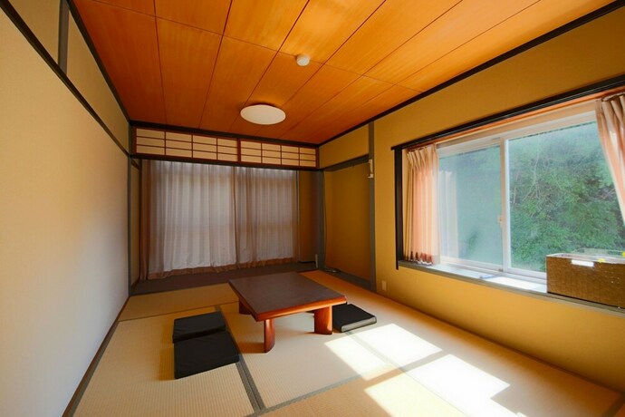 Imagen de la habitación del Hotel Shirahama White Beach House. Foto 30