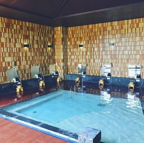 Imagen general del Hotel Shirahama Yasuragi noyado TOMARIGI. Foto 3