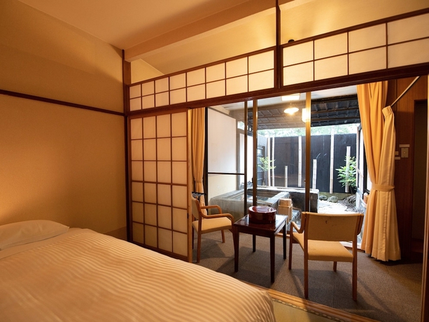 Imagen de la habitación del Hotel Shirahamakan. Foto 12
