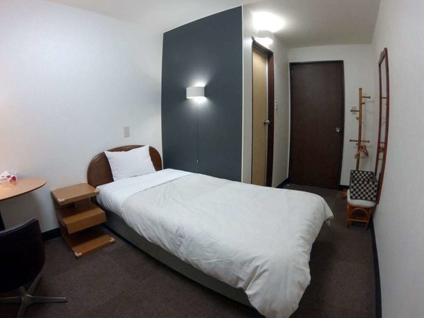 Imagen de la habitación del Hotel Shirakawa Business. Foto 7
