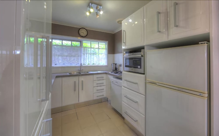 Imagen de la habitación del Hotel Shiralee Executive Cottages. Foto 6