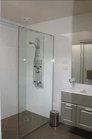 Imagen de la habitación del Hotel Shiralee Executive Cottages. Foto 10