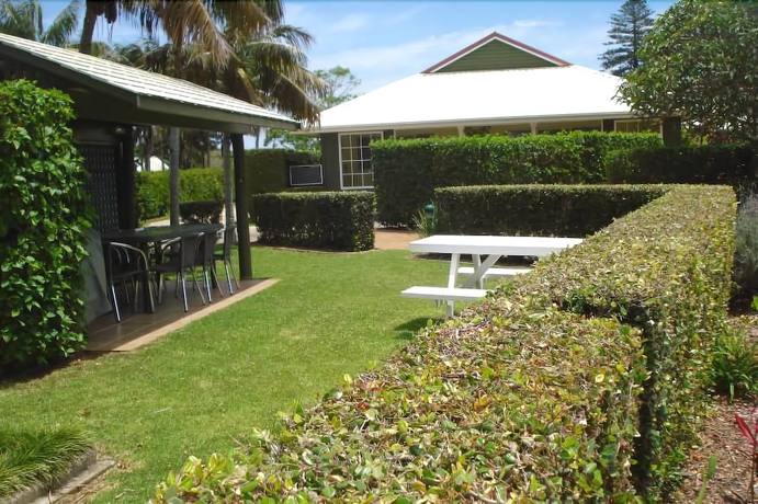 Imagen de los interiores del Hotel Shiralee Executive Cottages. Foto 18