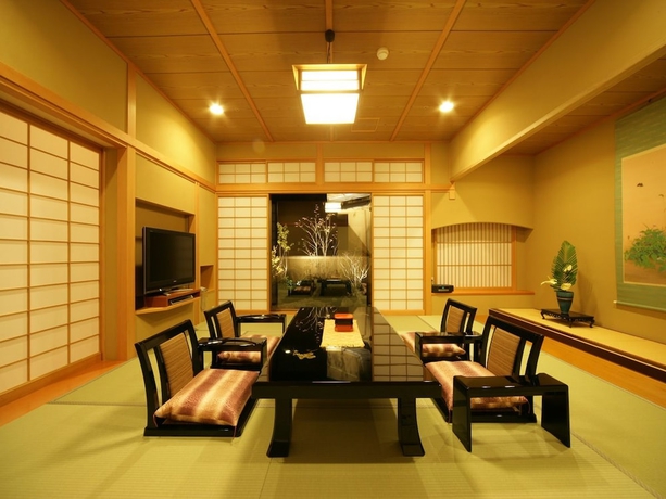 Imagen de la habitación del Hotel Shiratama No Yu Kahou Bettei Koshinosato. Foto 3