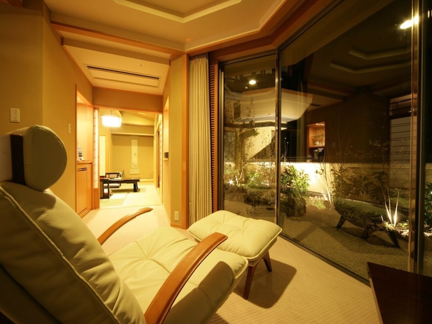 Imagen de la habitación del Hotel Shiratama No Yu Kahou Bettei Koshinosato. Foto 4