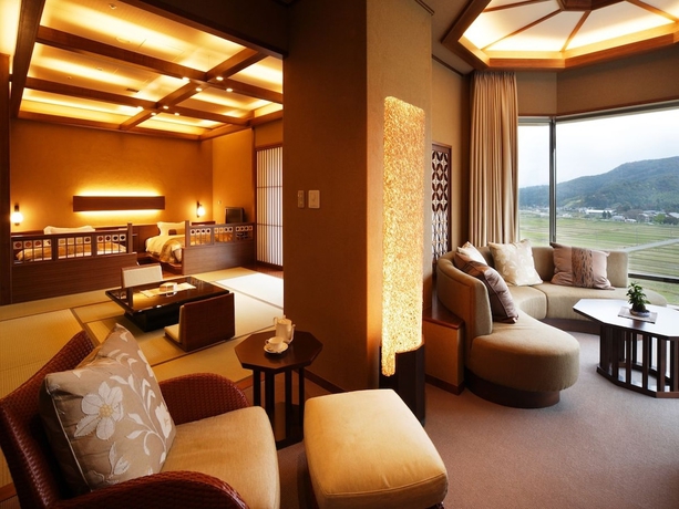 Imagen de la habitación del Hotel Shiratama No Yu Kahou Bettei Koshinosato. Foto 6