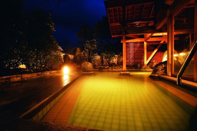 Imagen de la piscina del Hotel Shiratama No Yu Senkei. Foto 18