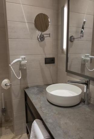 Imagen de la habitación del Hotel Shiraz Plaza. Foto 17