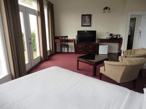 Imagen de la habitación del Hotel Shiraz Villa. Foto 9