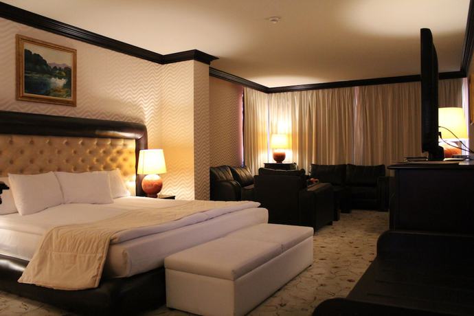 Imagen de la habitación del Hotel Shiroka Laka Hotel. Foto 4