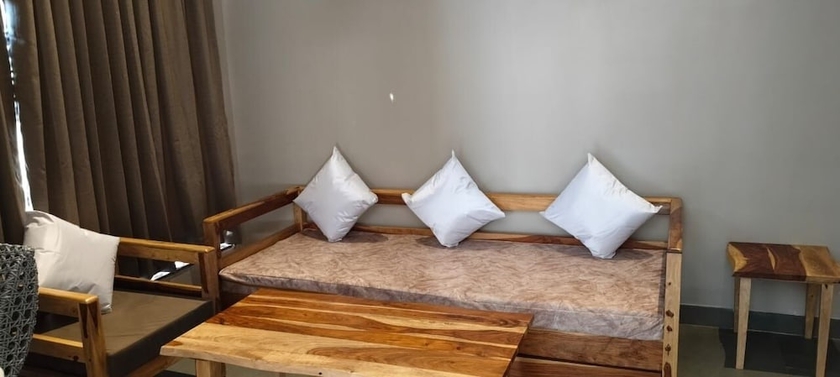Imagen de la habitación del Hotel Shiv Ganga Kanha Resort. Foto 7
