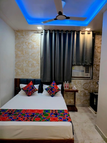 Imagen de la habitación del Hotel Shiv Grand SV. Foto 2
