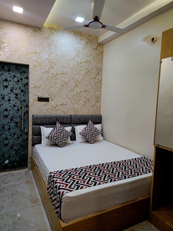 Imagen de la habitación del Hotel Shiv Grand SV. Foto 4