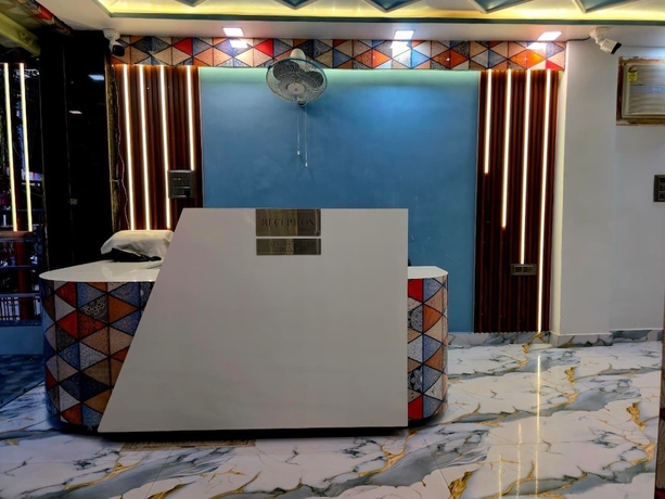 Imagen de los interiores del Hotel Shiv Grand SV. Foto 14