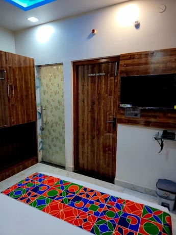 Imagen de la habitación del Hotel Shiv Grand SV. Foto 7