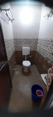 Imagen de la habitación del Hotel Shiv Kashi Lawn And Guest House. Foto 6