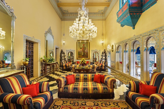 Imagen del bar/restaurante del Hotel Shiv Niwas Palace By Hrh Group Of Hotels. Foto 2