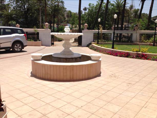 Imagen de los exteriores del Hotel Shiv Villa. Foto 5