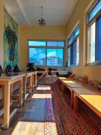 Imagen del bar/restaurante del Hotel Shiva Home Stay. Foto 13