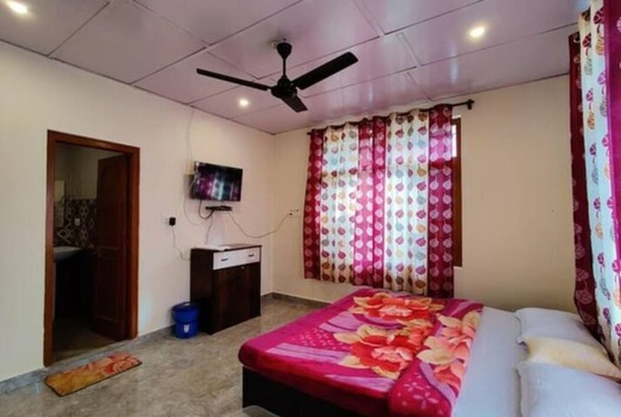 Imagen de la habitación del Hotel Shiva Home Stay. Foto 15