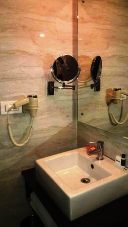 Imagen general del Hotel Shiva Residency, Dehradun. Foto 8